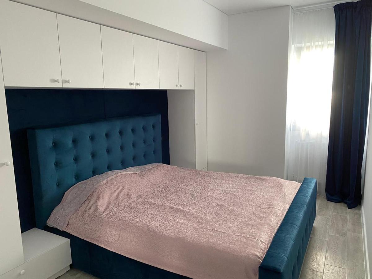 Apartment Breeze *
